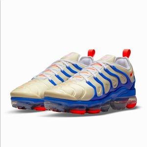 Nike AIR VAPORMAX PLUS size 7.5 men  ( or 9 for women : )